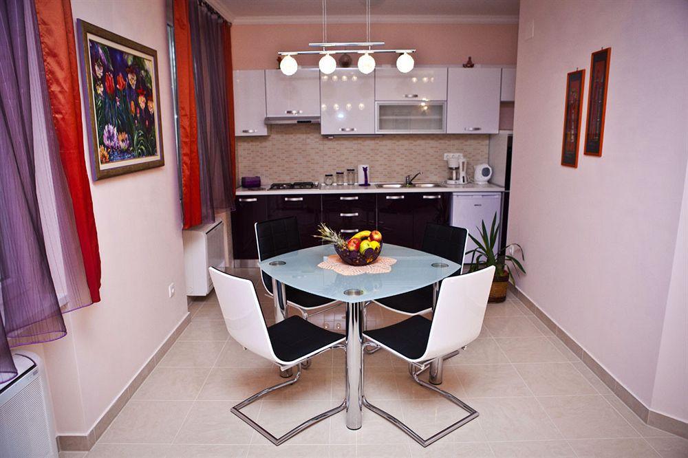 Split Apartments Peric Dış mekan fotoğraf