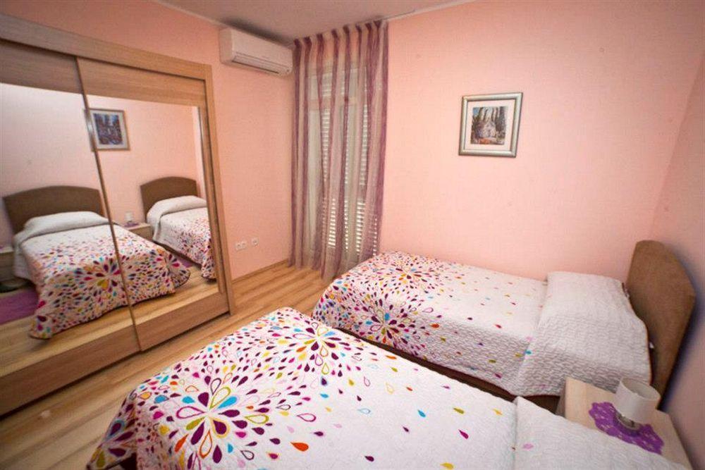 Split Apartments Peric Dış mekan fotoğraf