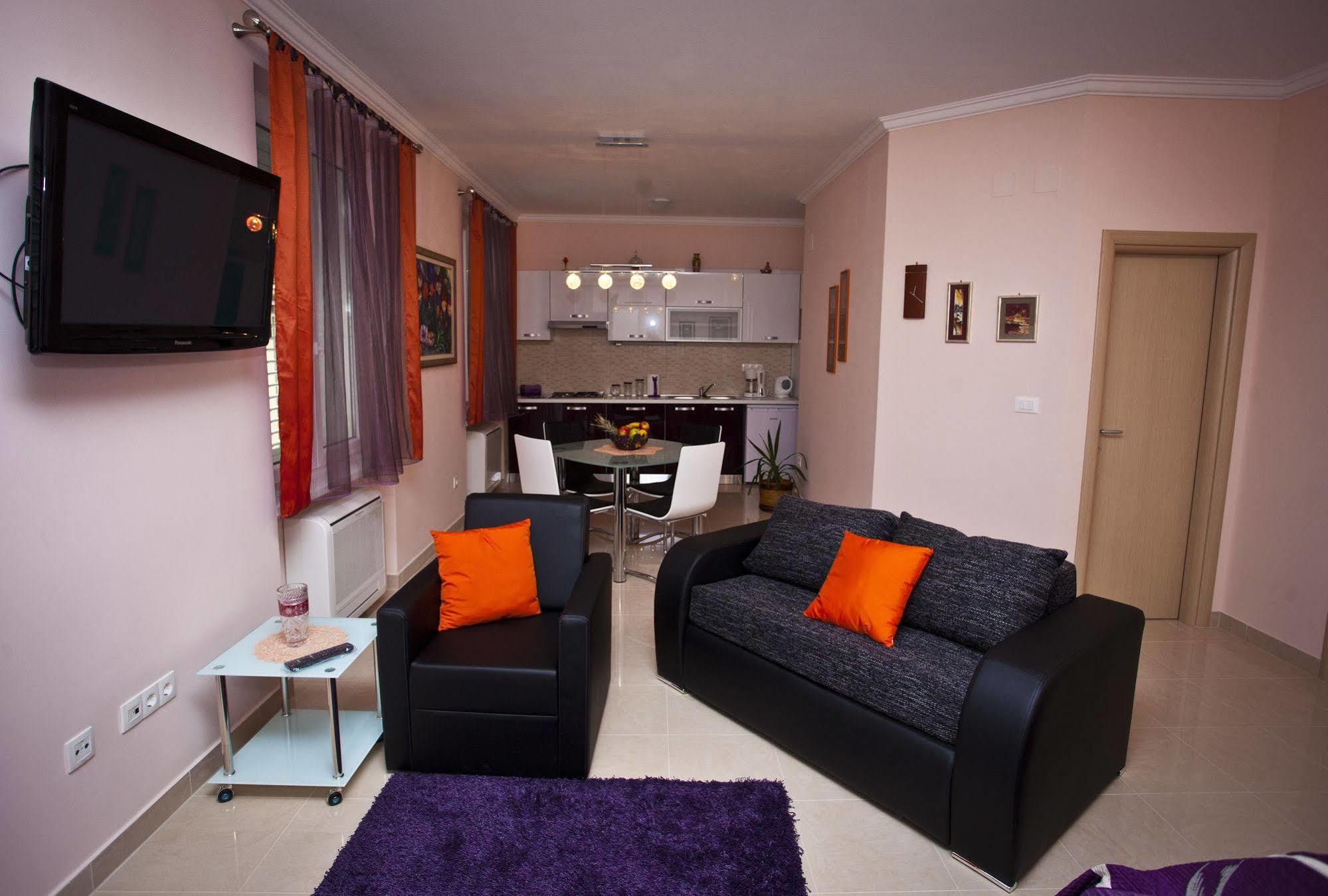 Split Apartments Peric Dış mekan fotoğraf