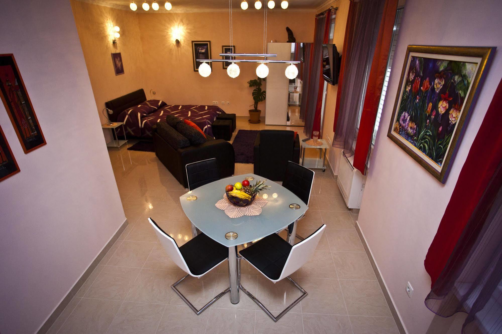 Split Apartments Peric Dış mekan fotoğraf