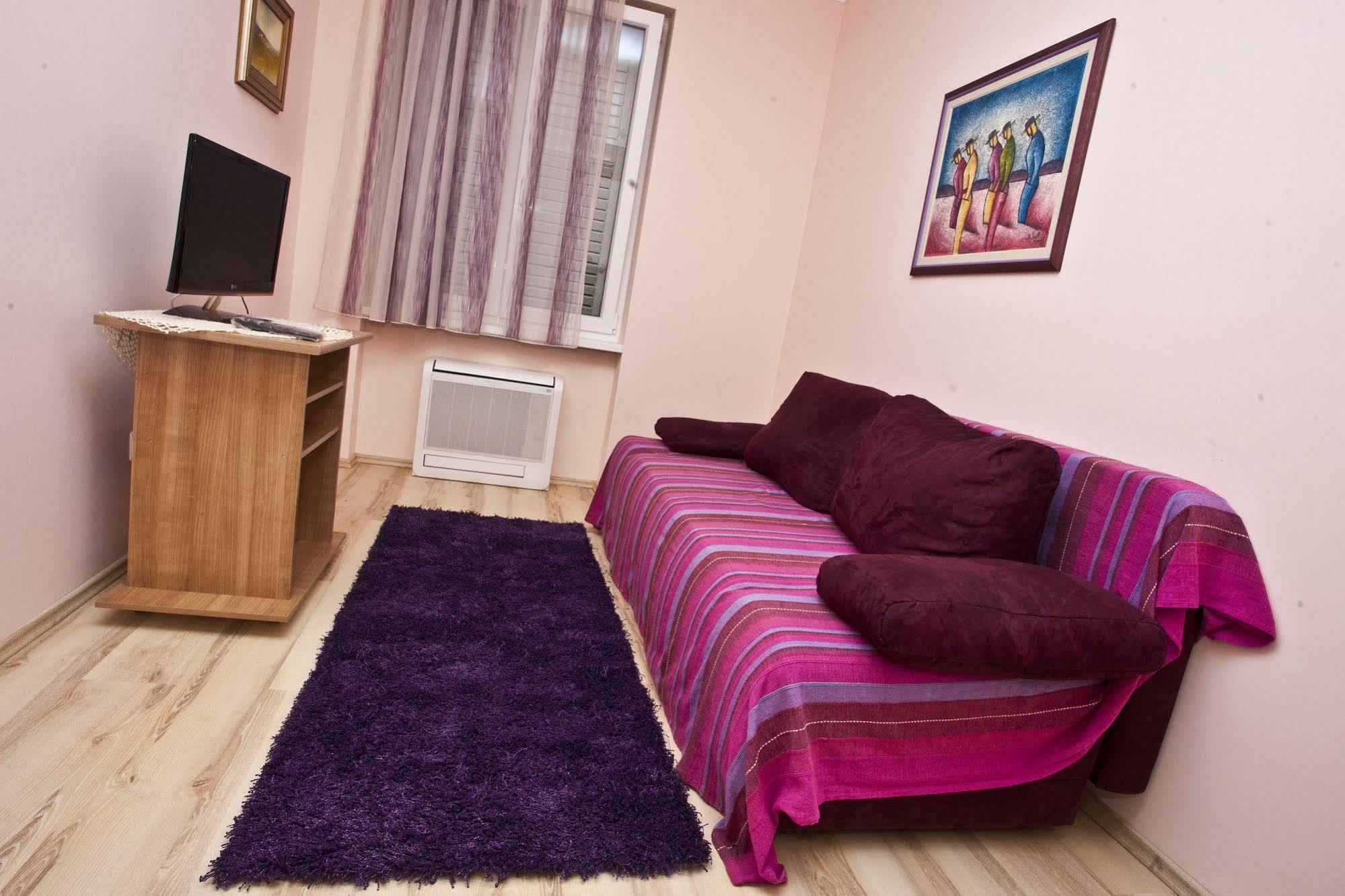 Split Apartments Peric Dış mekan fotoğraf