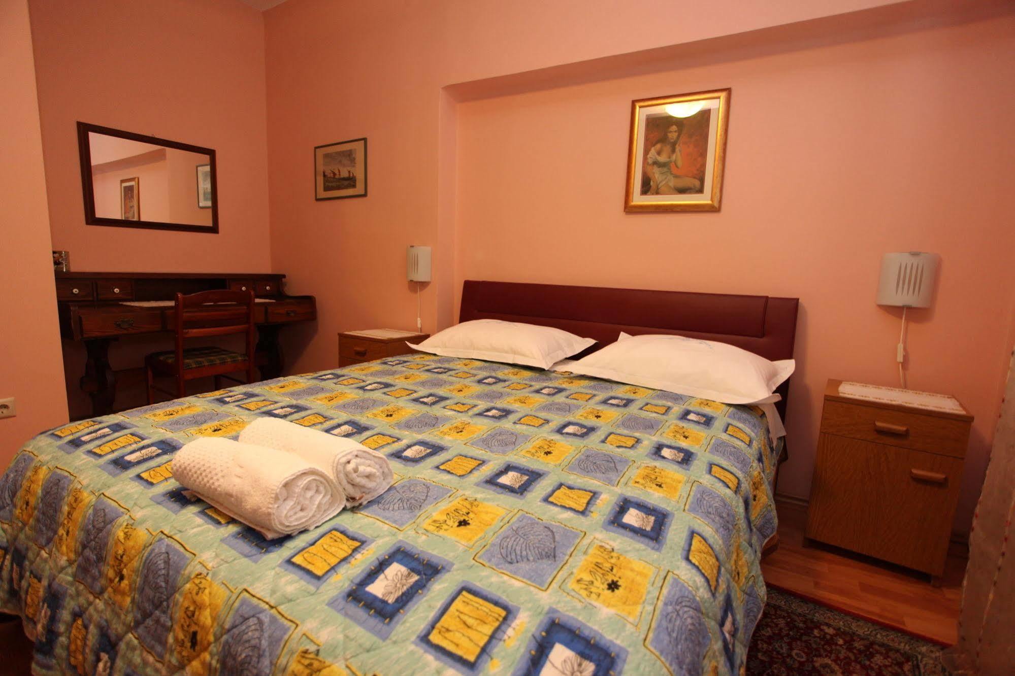 Split Apartments Peric Dış mekan fotoğraf